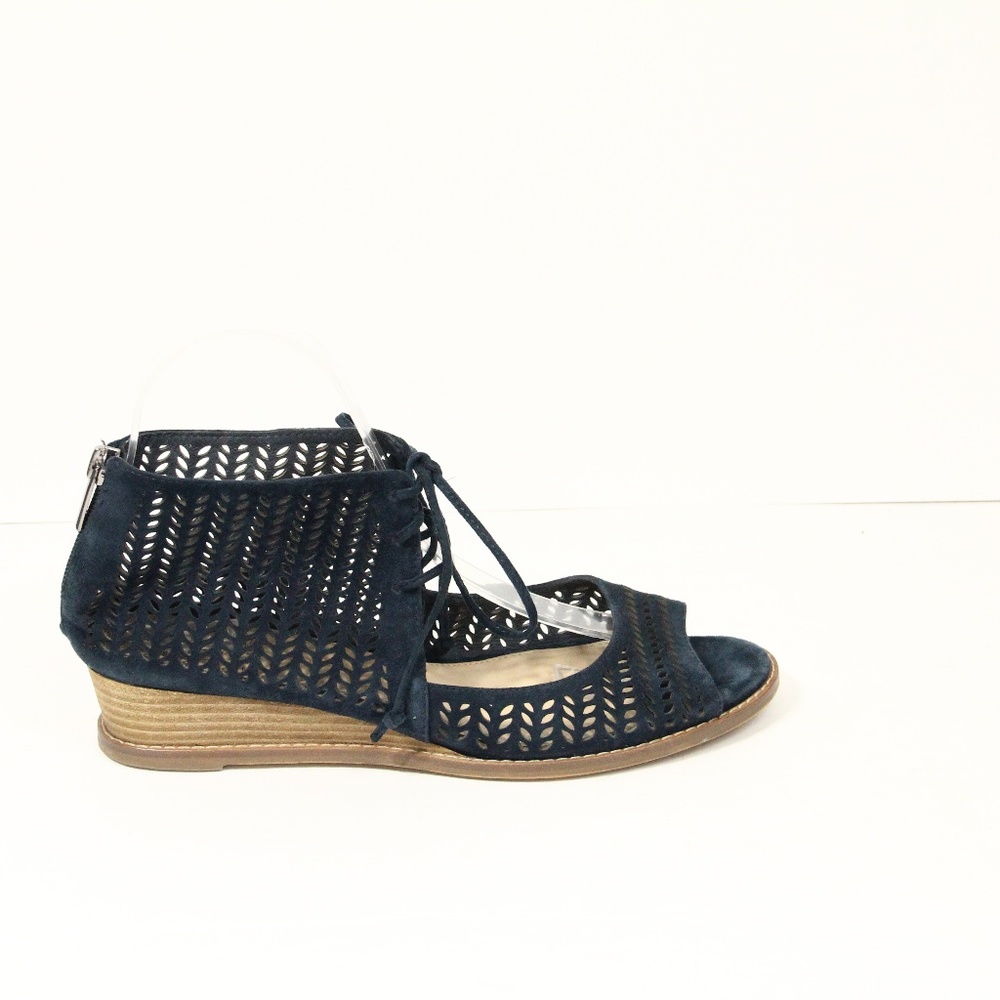 Vince Camuto Sandals Wedge Heel Womens 8.5 Lace up peep toe